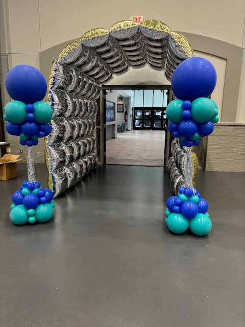 Arch "Tunnel" $700 - 8' x 8'